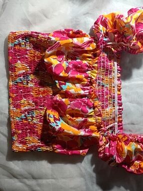 SHEIN Pink Orange Floral Smocked Crop Top